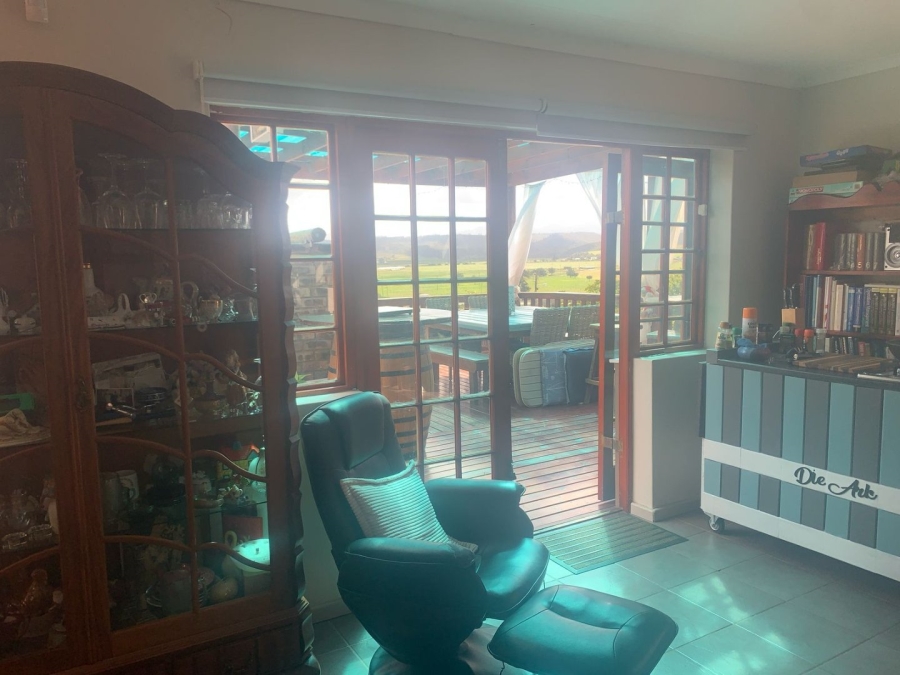 4 Bedroom Property for Sale in Fraaiuitsig Western Cape